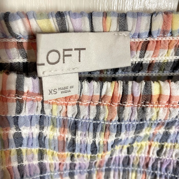 LOFT Plaid Stretchy Smocked Bodice Peplum Shell Fluttery Sleeves Sz XS - Picture 6 of 6